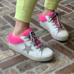 NEW Steve Madden Wool Lined Slip-On Sneakers